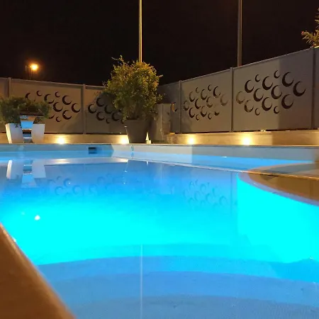 3 Oblo Apartment