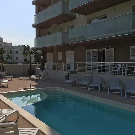 3 Oblo Apartment *