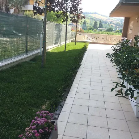 3 Oblo Apartment *